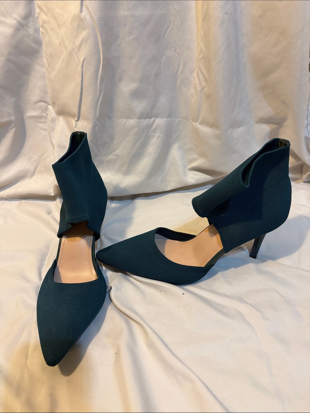 Pointed-Toe Ankle Cuff Heels in Dark Teal